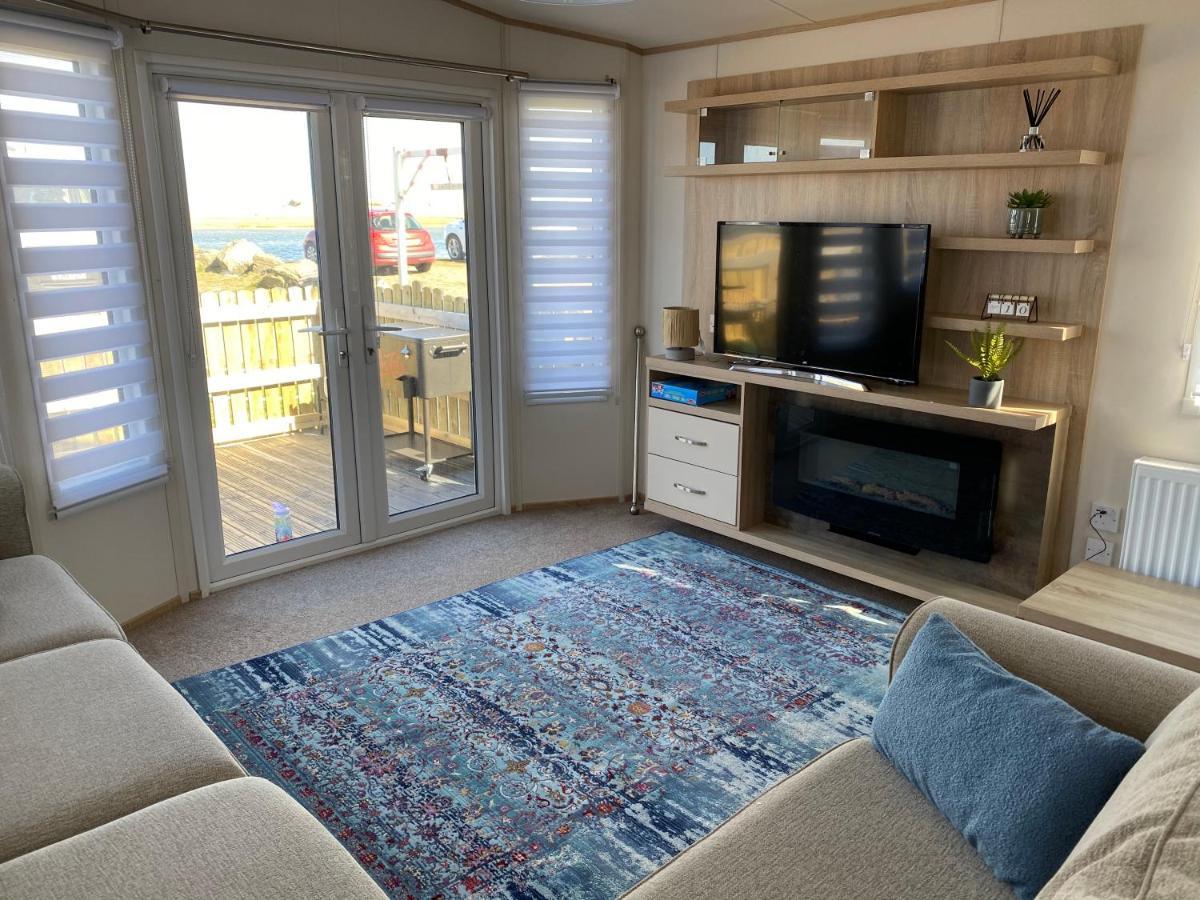 Beachfront Lodge, Lossiemouth Bay Екстериор снимка