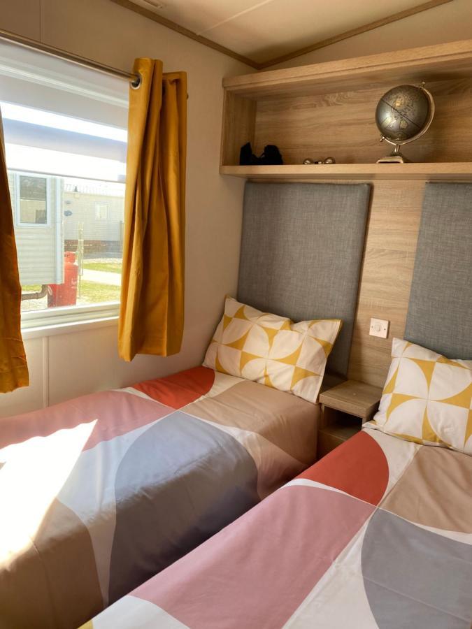 Beachfront Lodge, Lossiemouth Bay Екстериор снимка